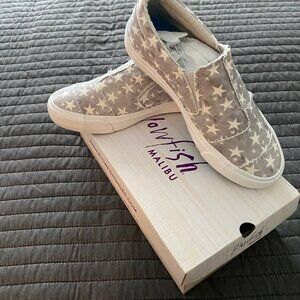 NWB "Blowfish" Malibu, Canvas Vegan Shoes  Colorful Pink Flowers Design Size 6.5